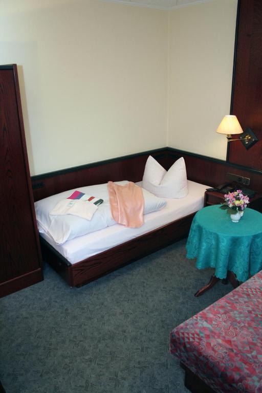 Familienhotel Zur Linde Panschwitz-Kuckau Bilik gambar