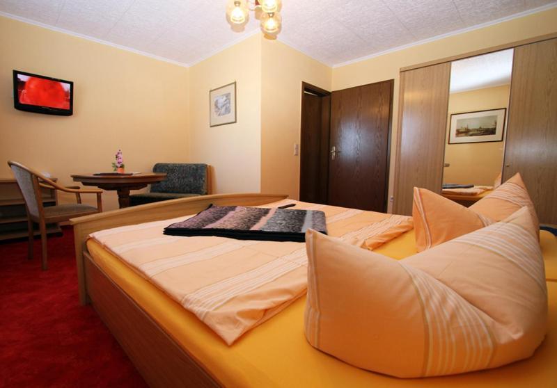 Familienhotel Zur Linde Panschwitz-Kuckau Bilik gambar